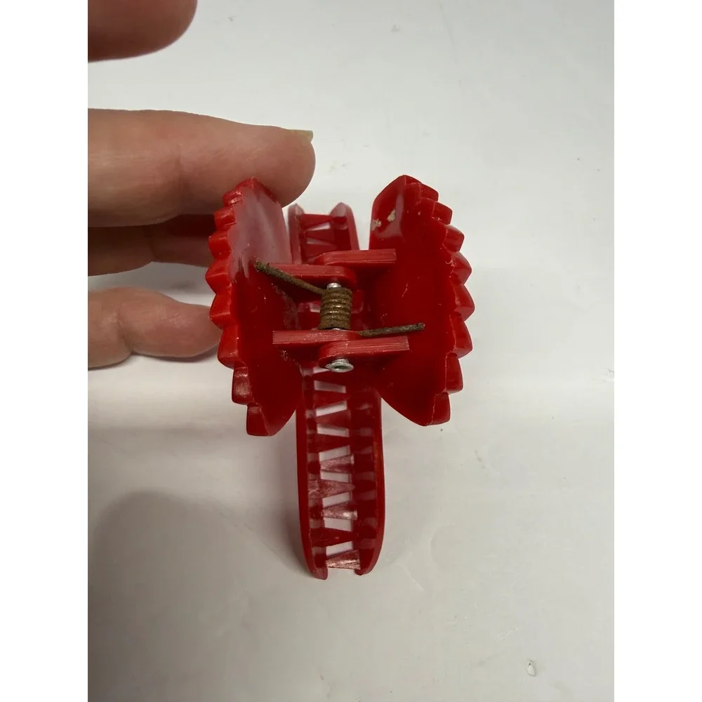 Vintage Red Shell Hair Claw Clip Large Plastic Fan Design Retro Accessory